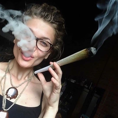 Cannabis Preroll: industrijski vodnik za proizvajalce in trgovce na drobno (2...